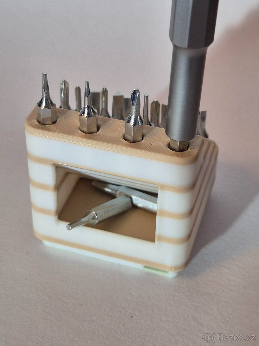 Stojánek na bity "SteppaBit" - 3