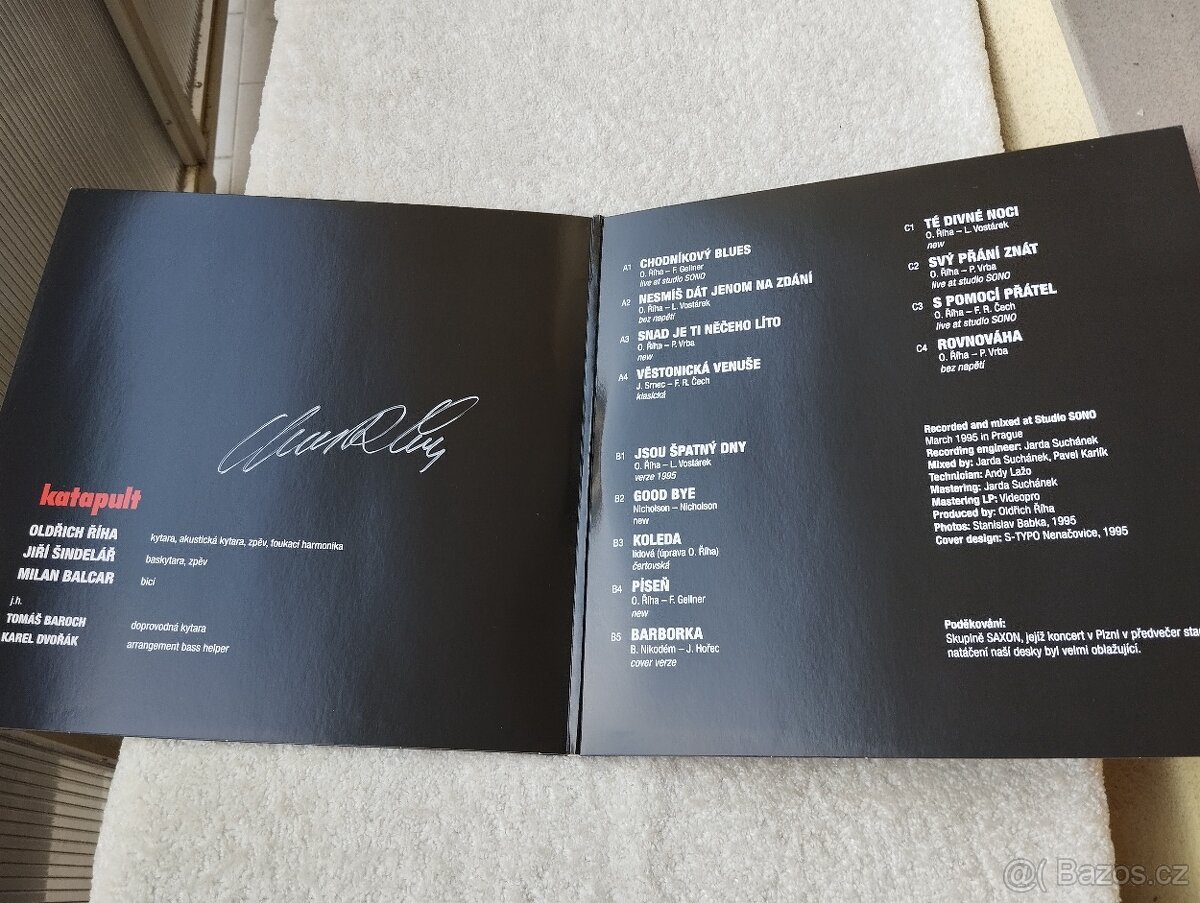 KATAPULT - CHODNÍKOVÝ BLUES - 3