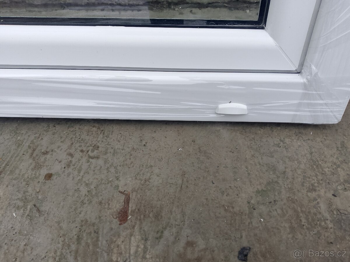 Okno Vekra 156 x 162 cm, doprava - 3