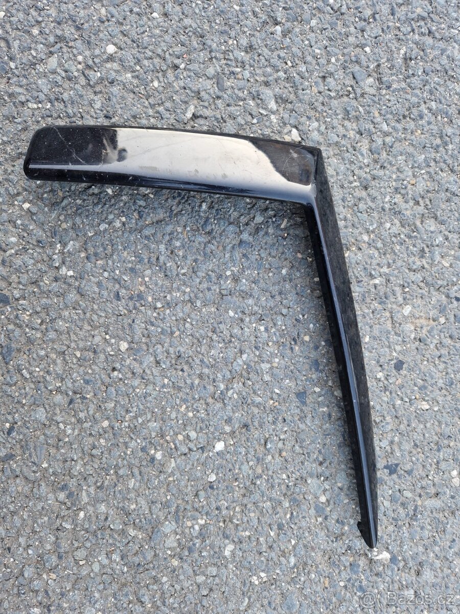 Octavia IV RS - krycí lišta - 3