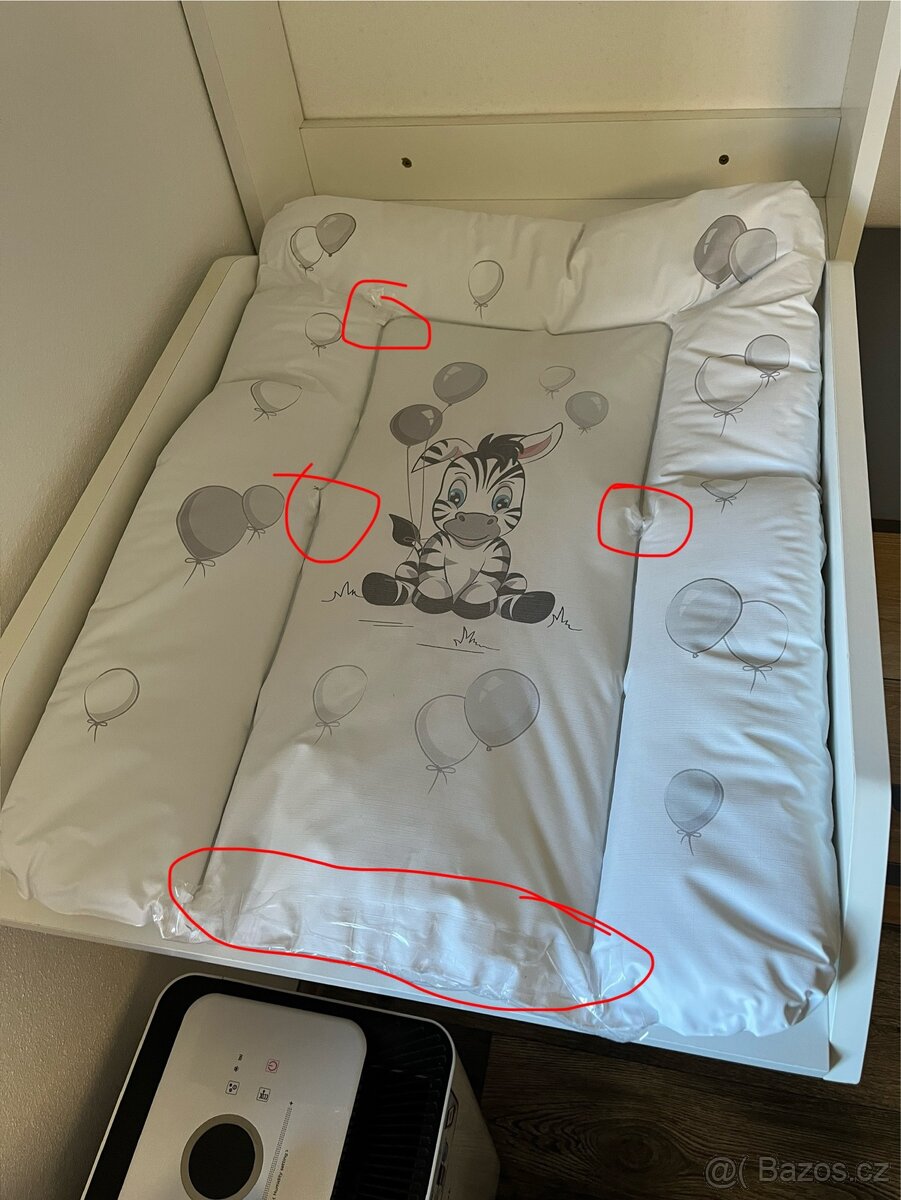 Odklápěcí přebalovací pult na stěnu/komodu - 3