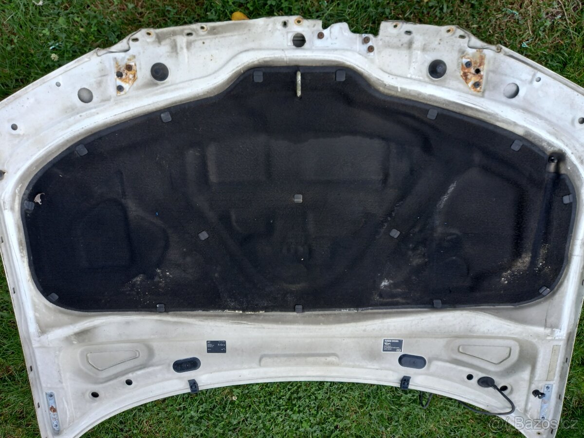 kapota škoda superb 1 bílá 1026 - 3