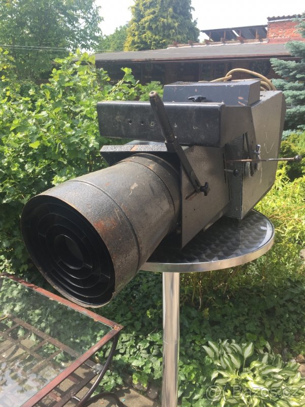 Divadelní reflektor - 3