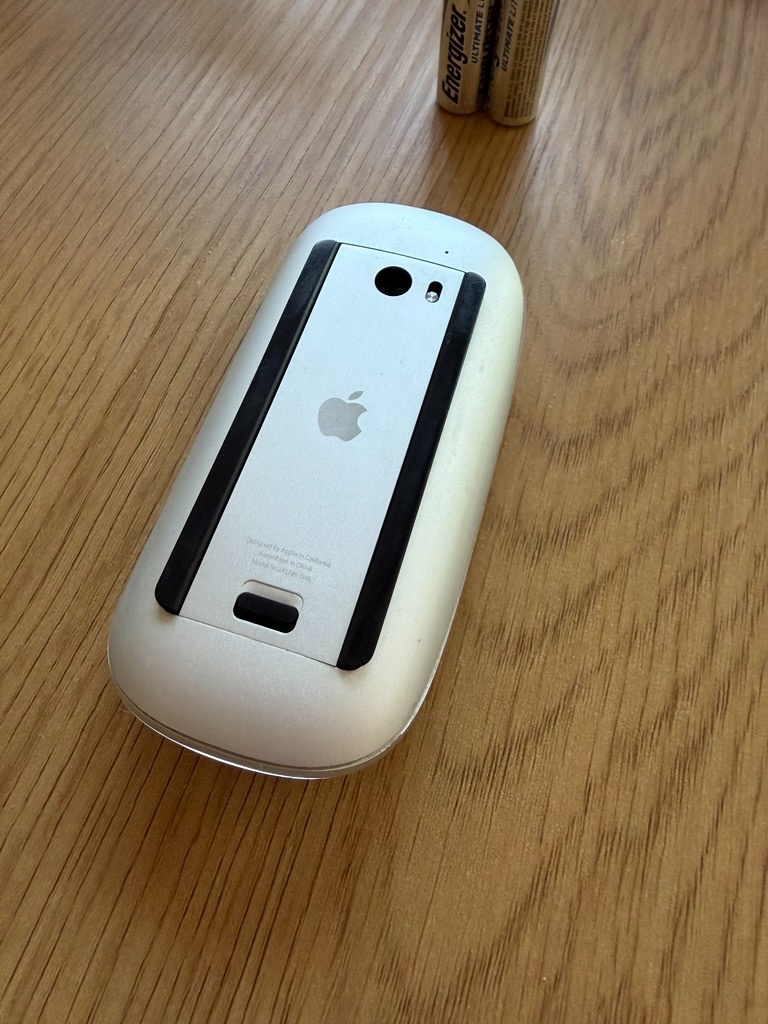 Apple Magic Mouse - 3