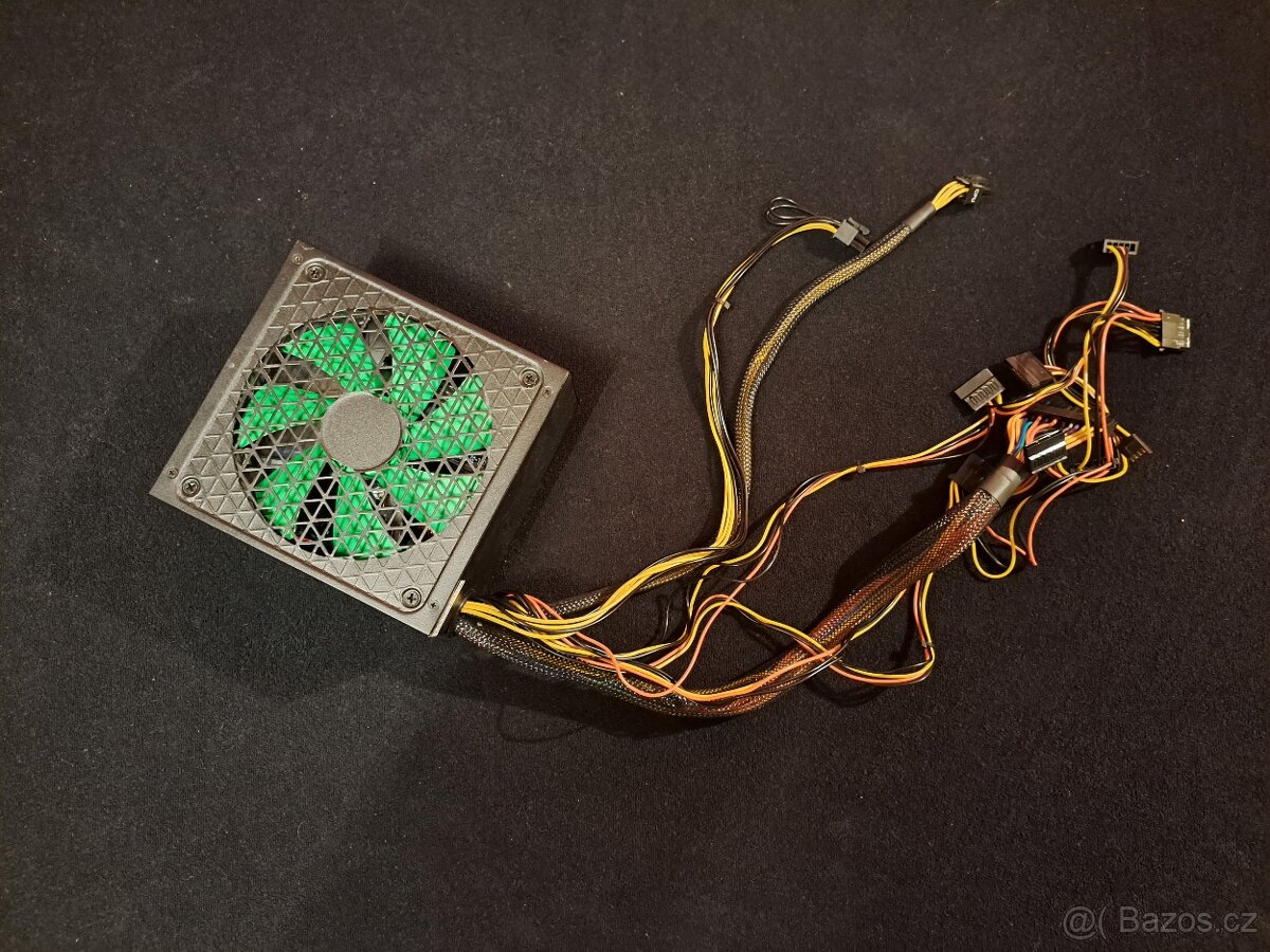 Prodám zdroj EVOLVEO FX-550 (550 W). - 3