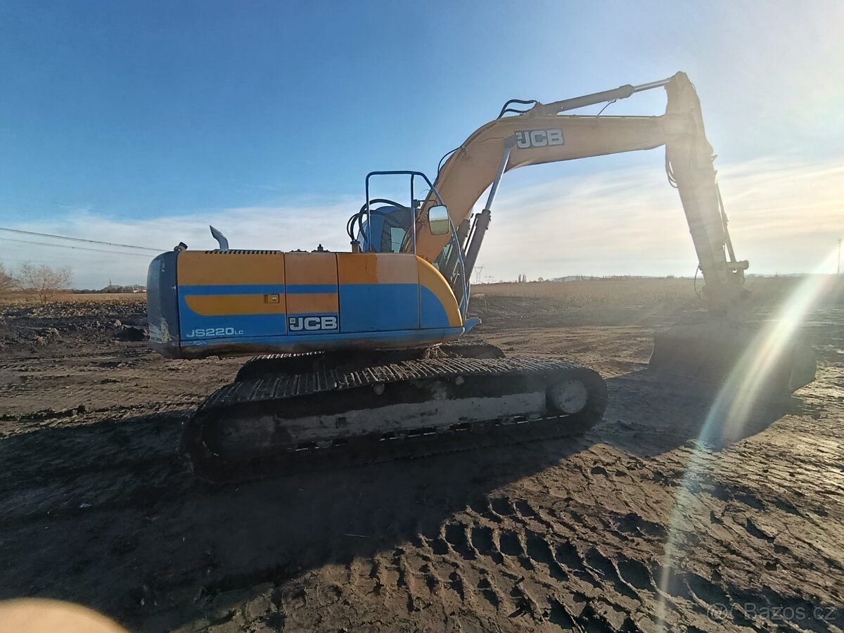 JCB 220 - 3