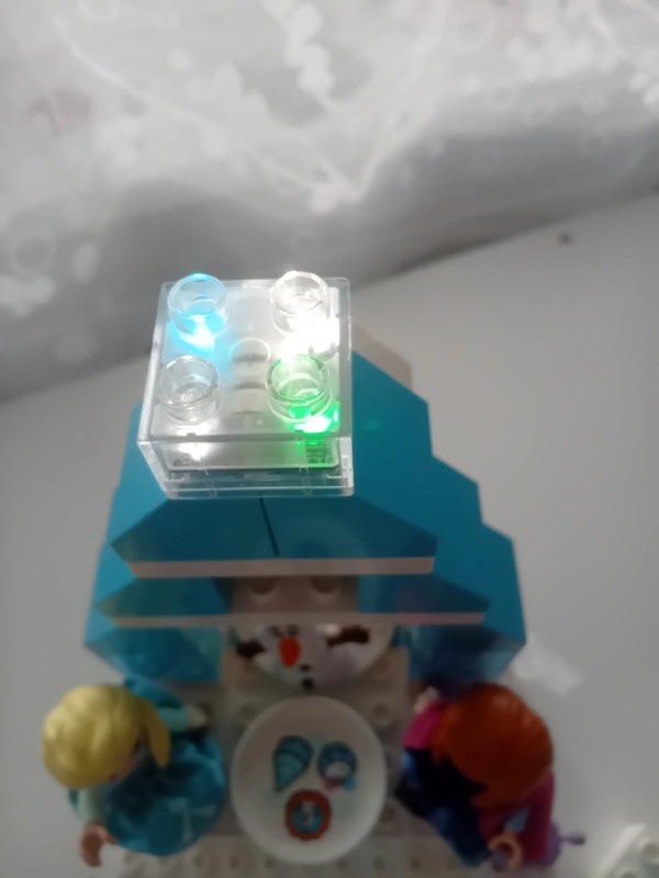 2135 - lego duplo 10899 Zámek z Ledového království - 3