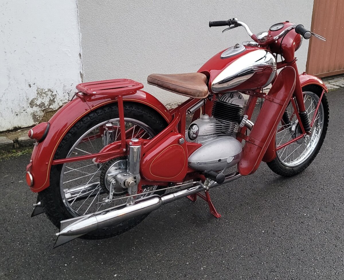 Jawa 250 Pérák, rok 1948, Janeček - 3