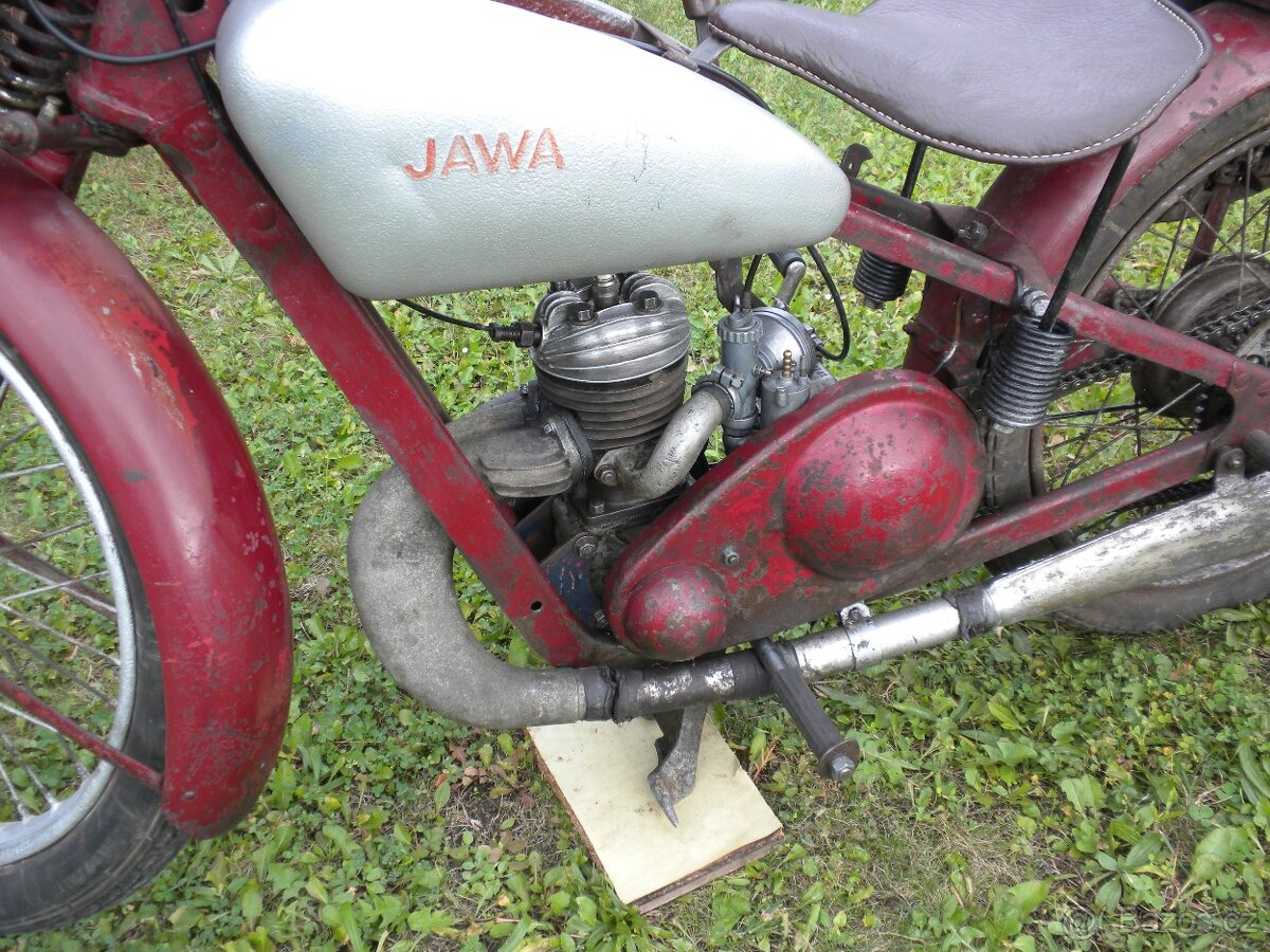 JAWA VILLIERS r.v.1934 bez dokladů dlouhá léta na půdě - 3