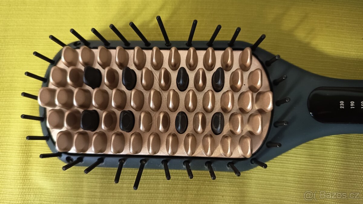 Žehlicí kartáč na vlasy Remington - 3