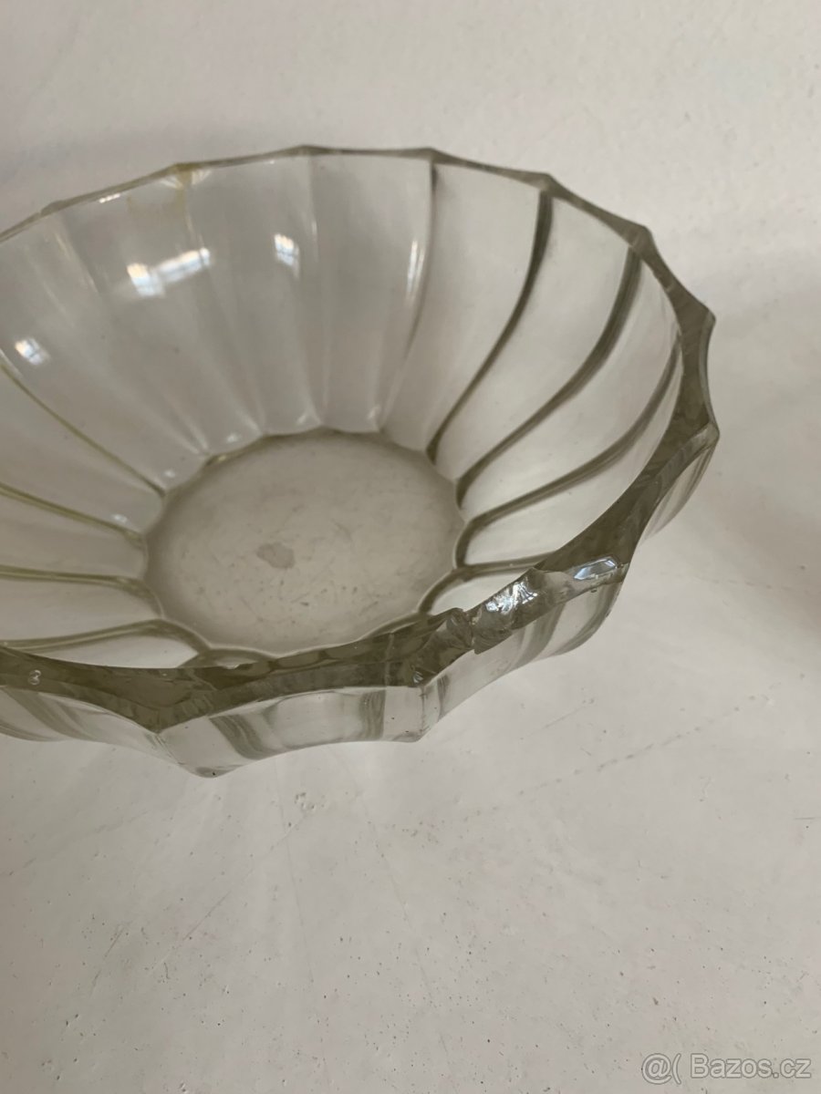 Starožitné skleněné mísy, 3 ks - 3