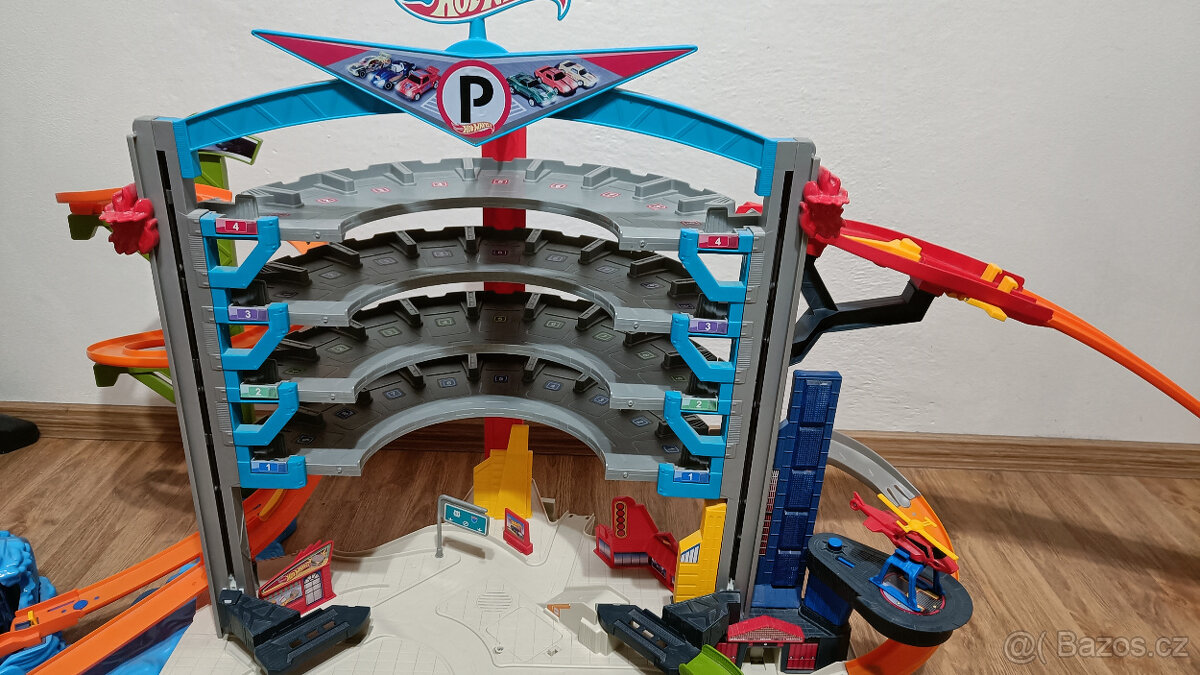 Hot wheels ultimátní mega garaz - 3