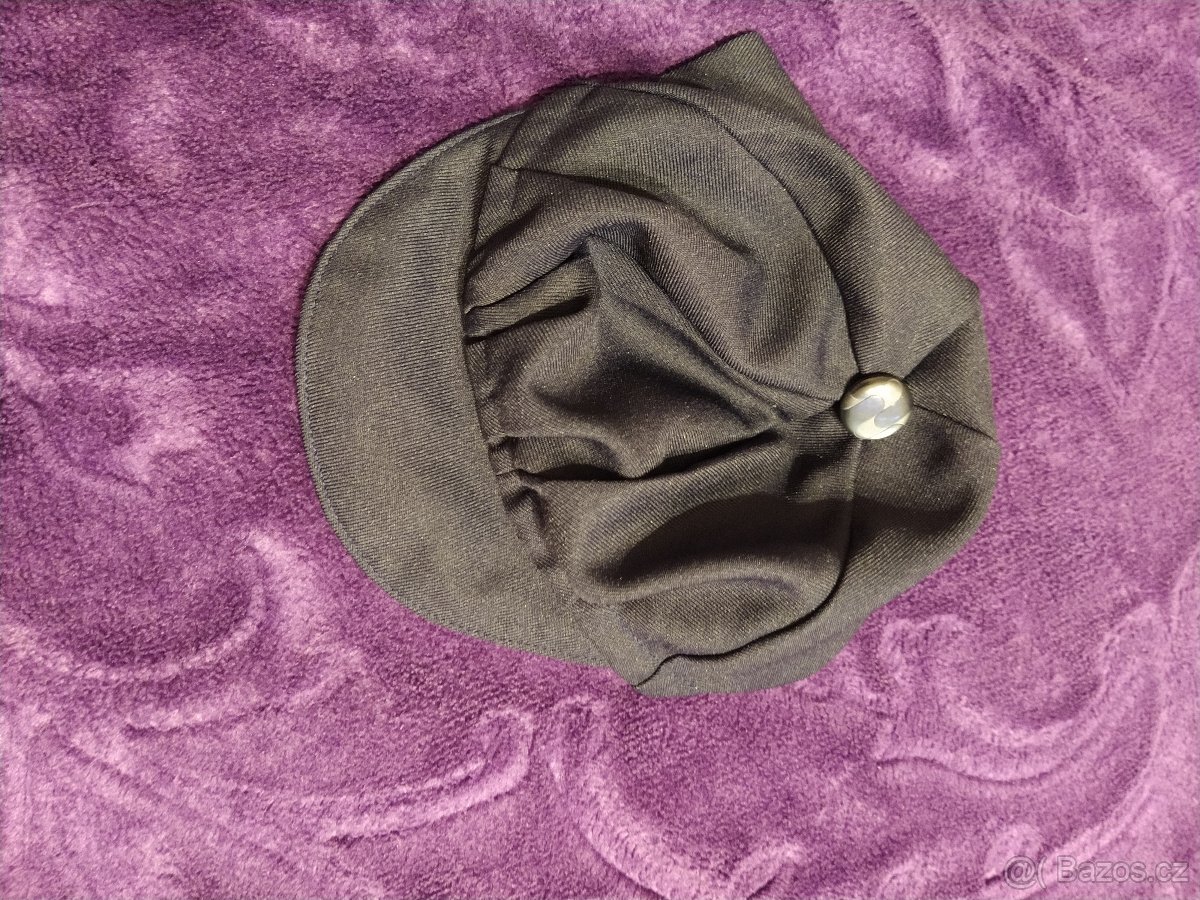 Kalhoty, vestička, čepice, kravata - 3