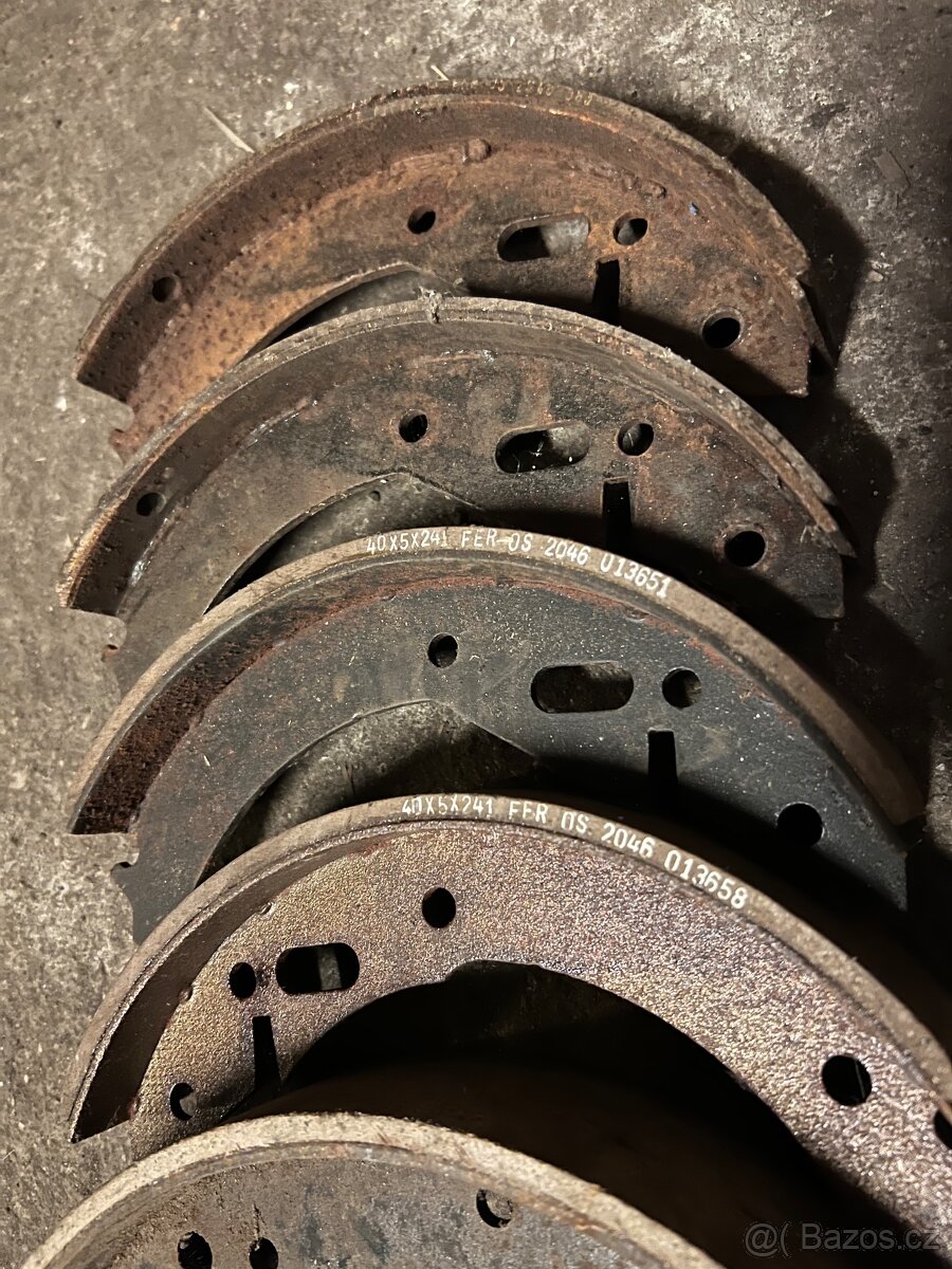 Brzdové pakny Škoda 1203 a 120 - 3