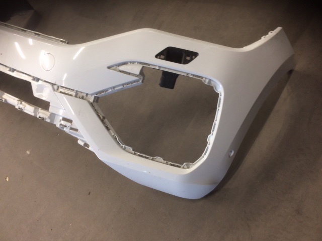 Prodám přední nárazník VW TUAREQ R-LINE - 3