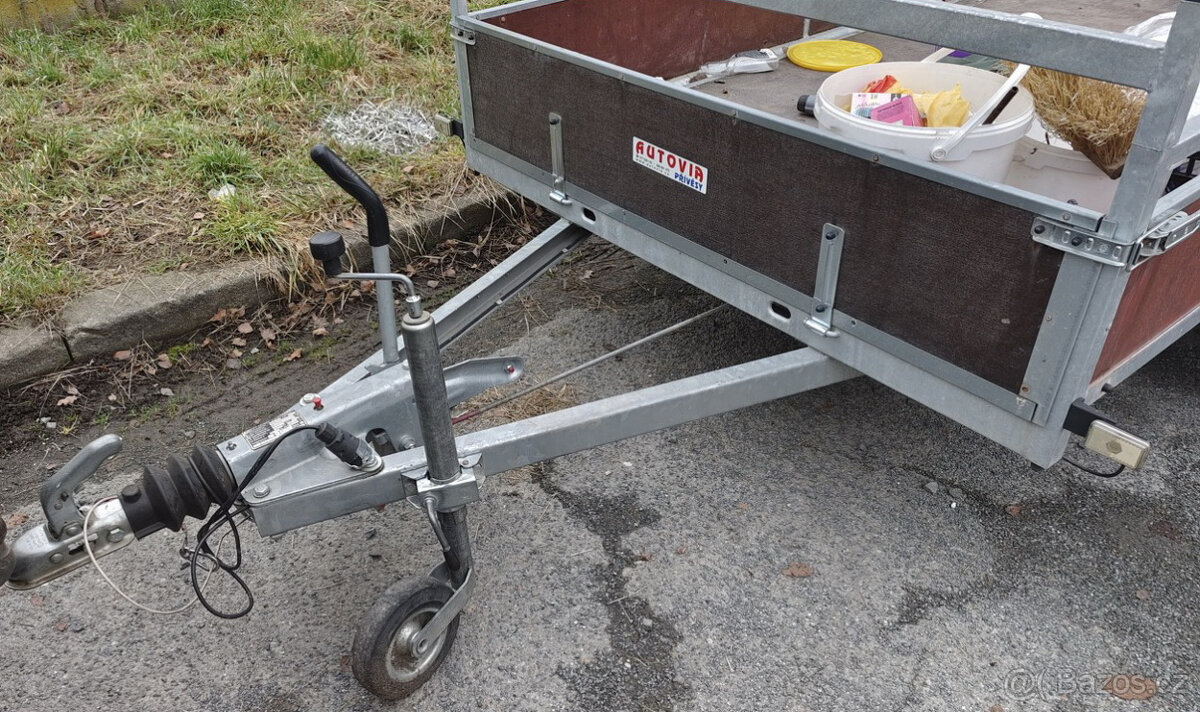Nákladní bržděný přívěs - 3