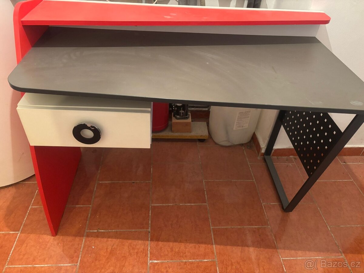 Zařízení studentského pokoje - 3