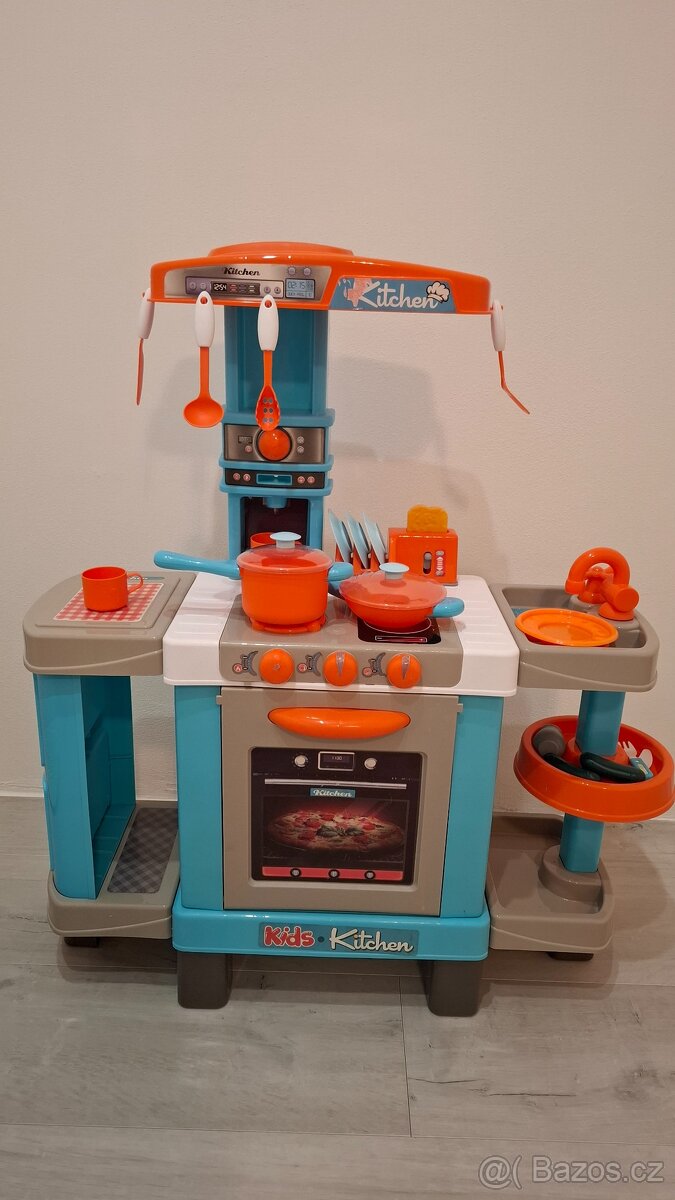 DĚTSKÁ KUCHYŇKA - 3