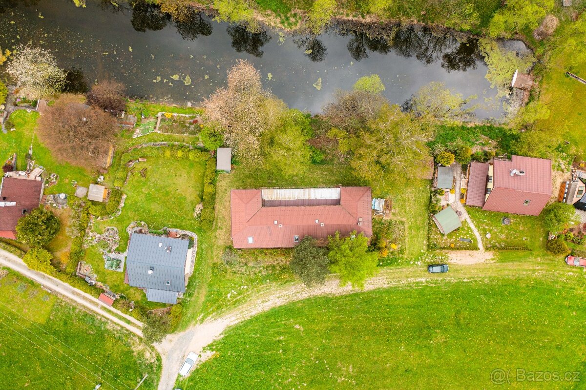 Prodej chaty s 3 apartmány, 231 m, pozemek 688 m - 3