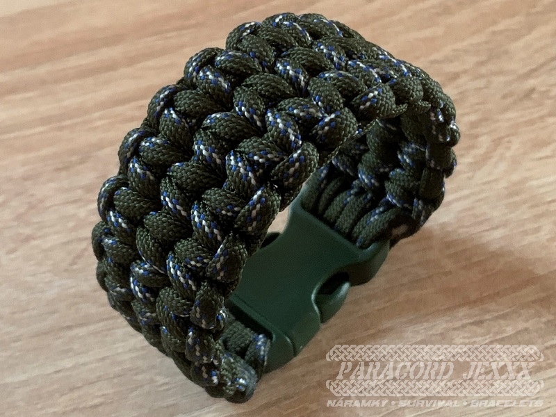 Paracord náramek (18 cm) oliv - blue - white - 3