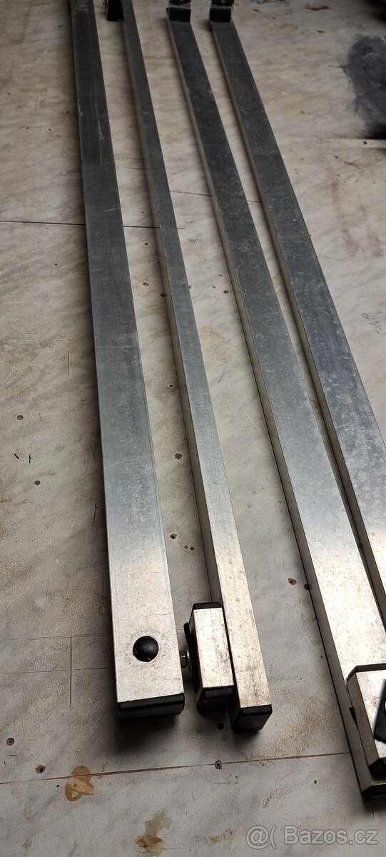 prodám příčníky na Toyota Proace - 3