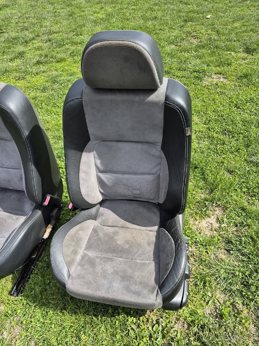 Sedačky MG ZT-T - 3