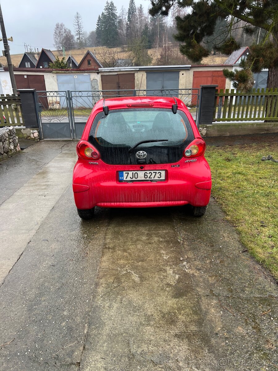 Toyota aygo 1.0i 50kw - 3