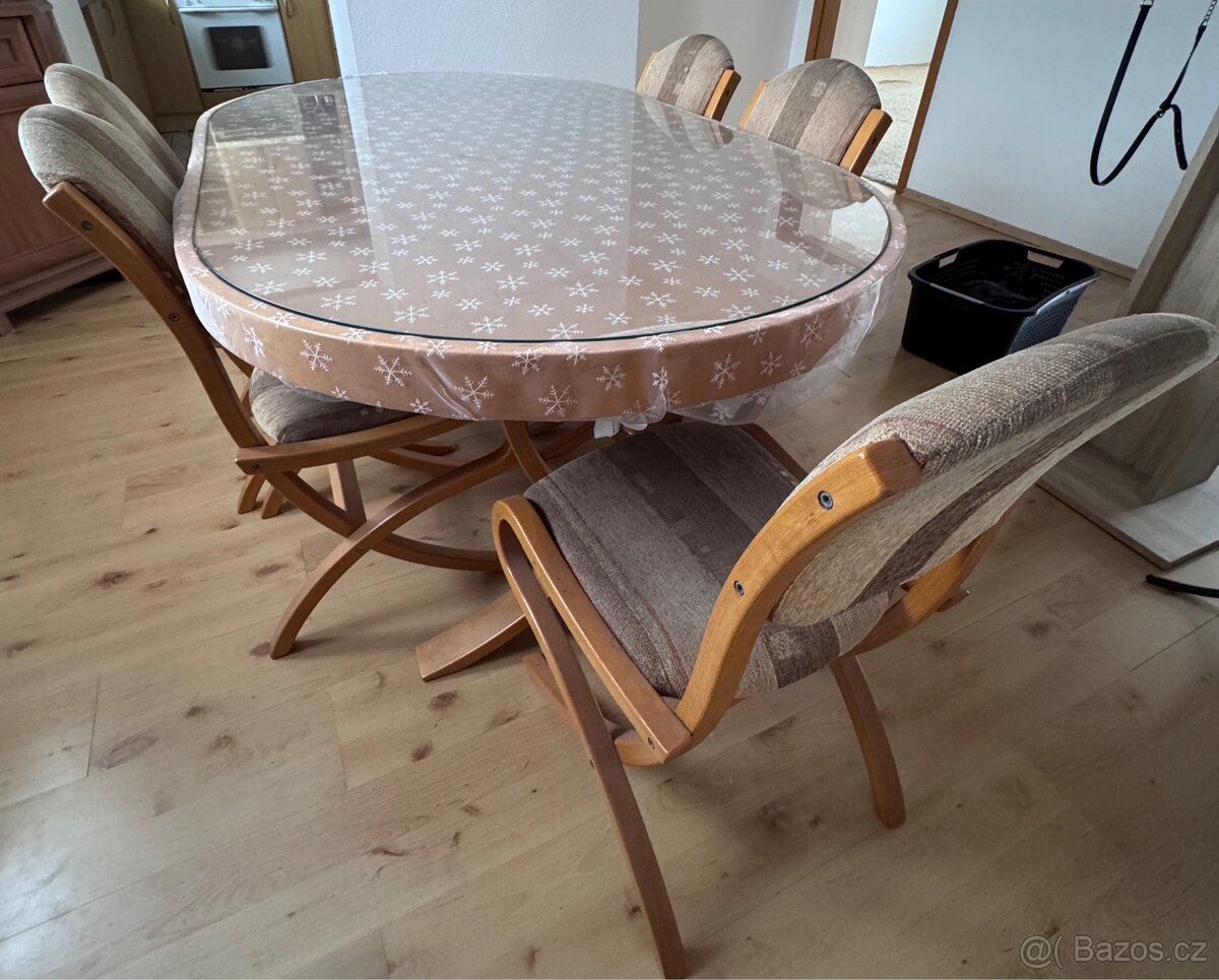 Jídelní stůl - 3