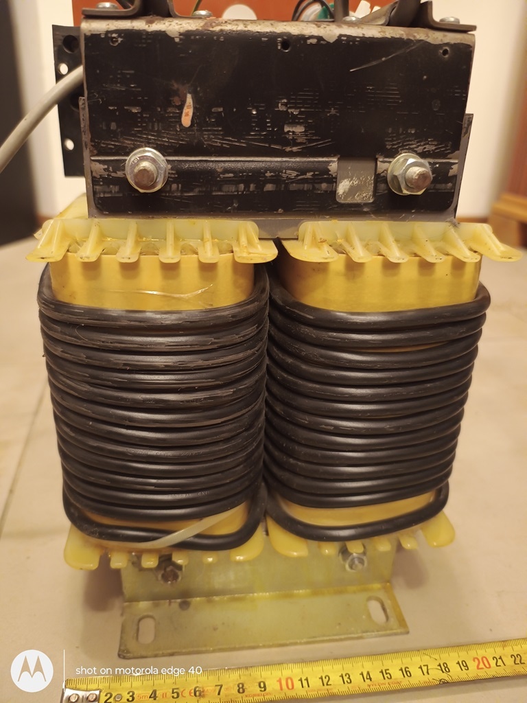 síťový transformátor 230 V / 3 kVA - 3