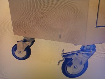 Mobilní PC pult eurokraft basic. - 3