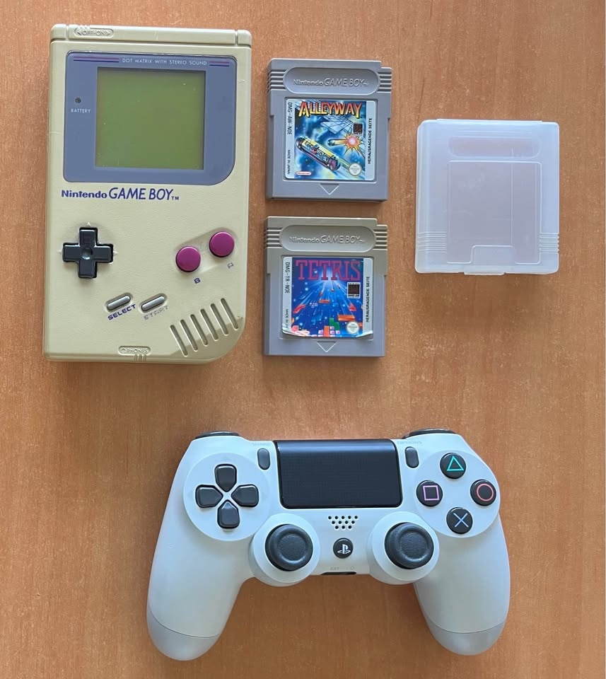 Nintendo GAME BOY (Model No.: DMG-01, Made in Japan, 1989) - 3