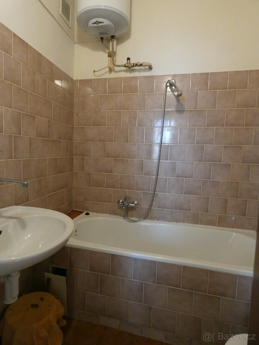Pronájem bytu 1+1, Jaroměř - 3