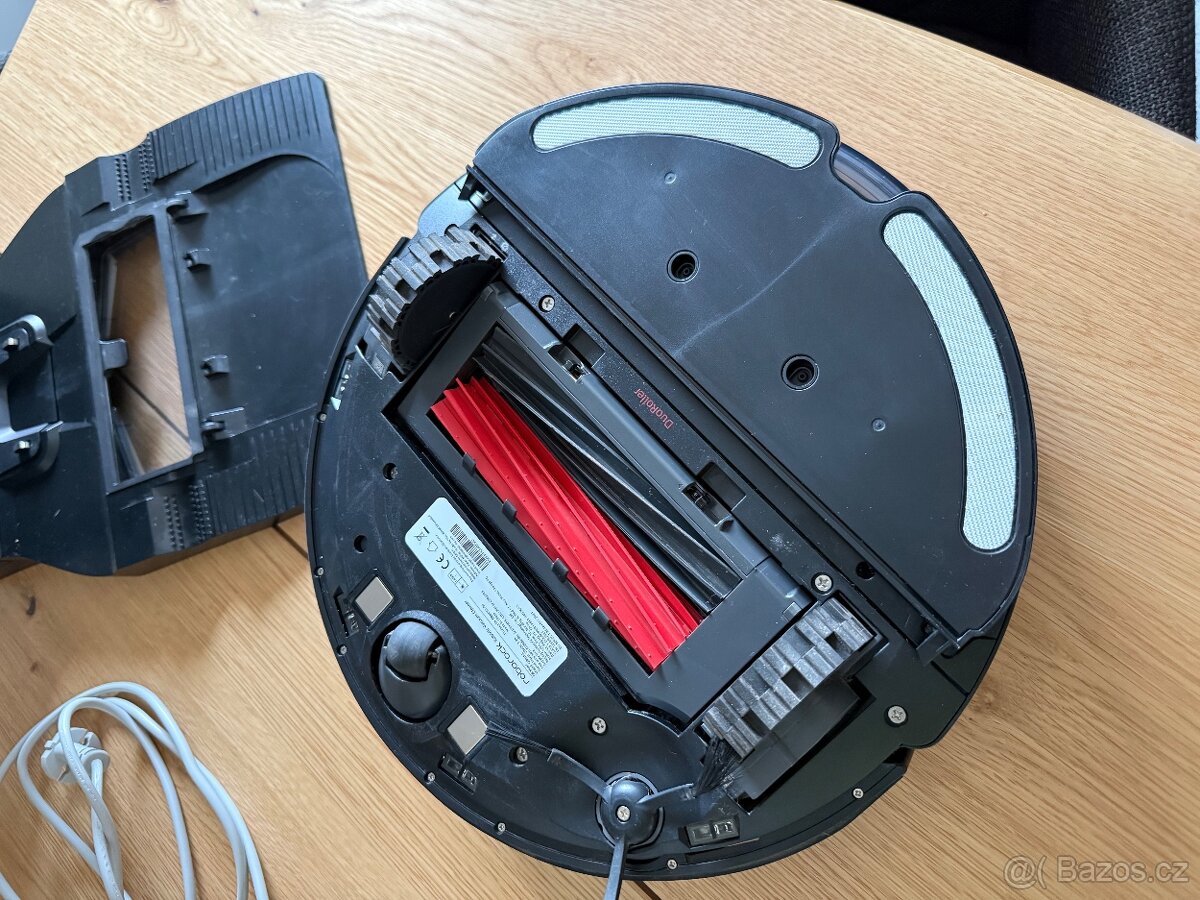 Roborock Q8 Max+ Černý robotický vysavač - 3