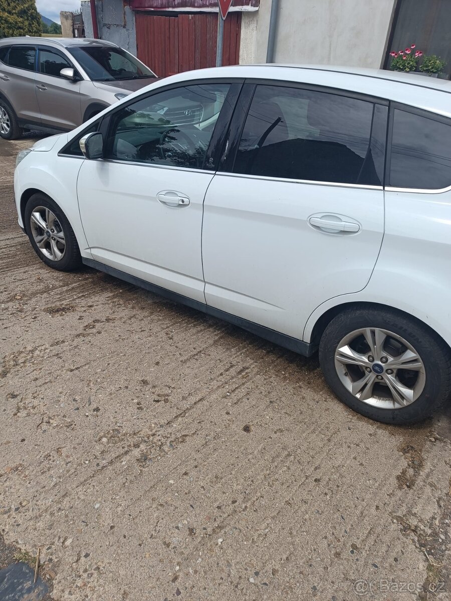 Prodám Ford cmax na ND - 3