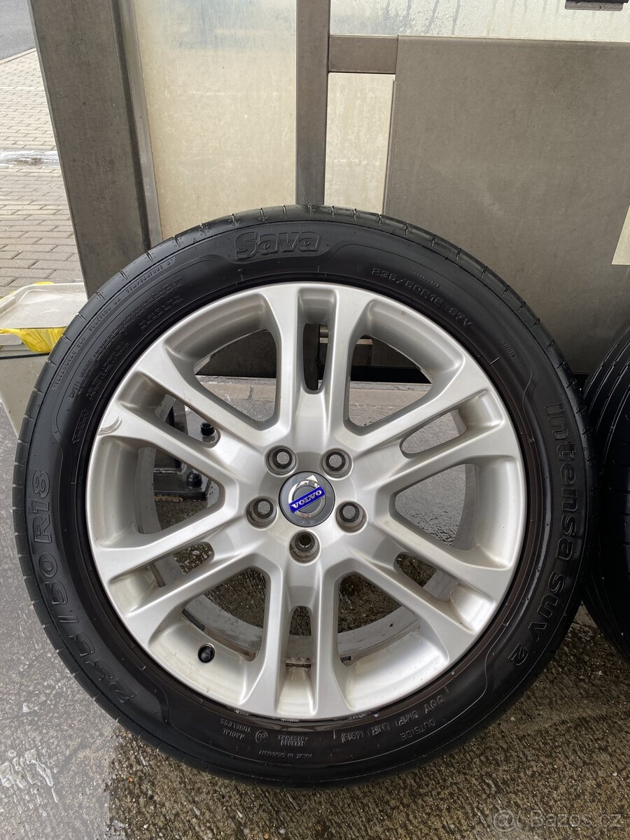 Volvo XC70 235/50/18 kola - 3