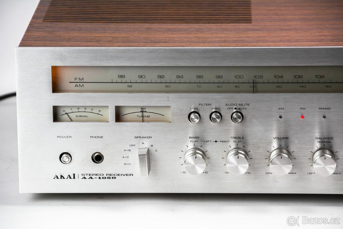 AKAI AA-1050 / japonský receiver - 3