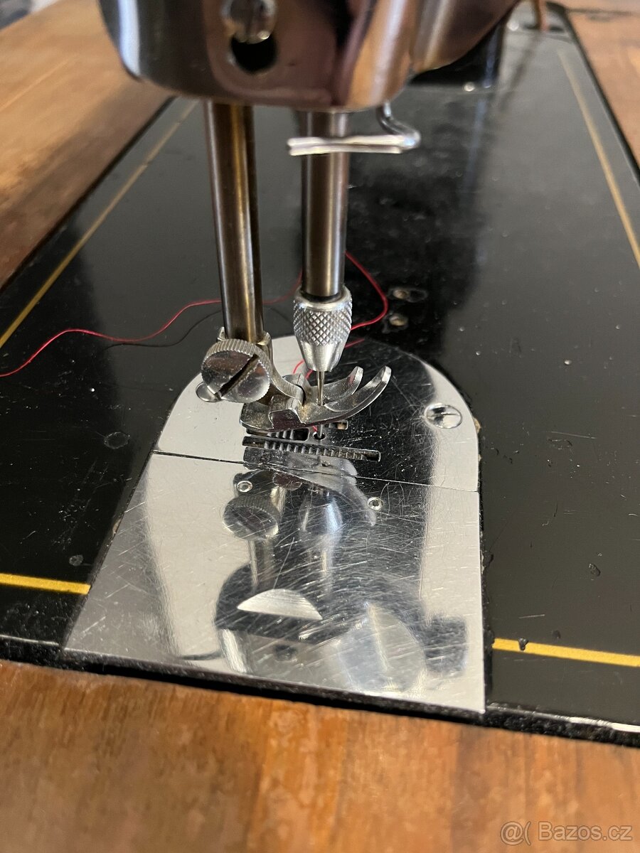 šicí stroj mechanický ZETINA Z45 zbrojovka Brno - 3
