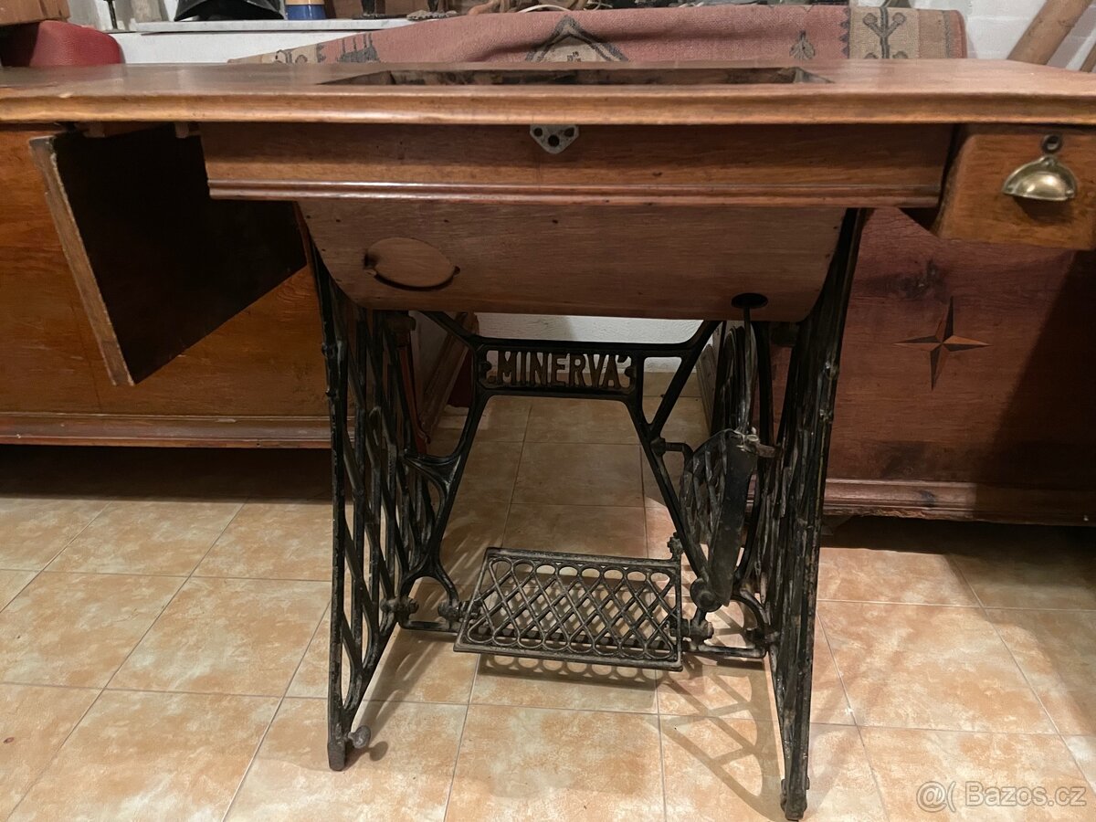 Starožitný nábytek k renovaci - 3