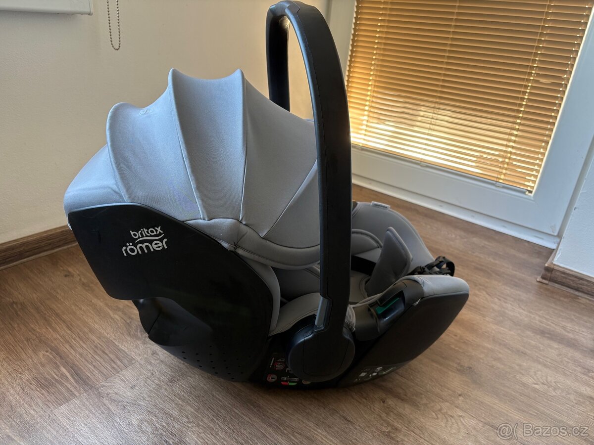 Set Britax Römer baby-safe PRO + vario base 5Z - 3
