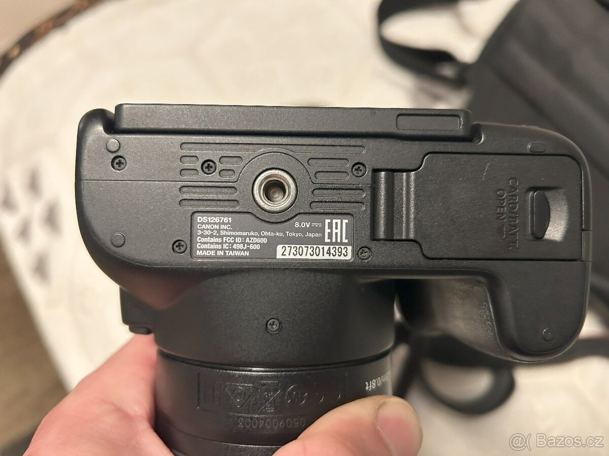 Prodám zrcadlovku Canon EOS250D + příslušenství - 3