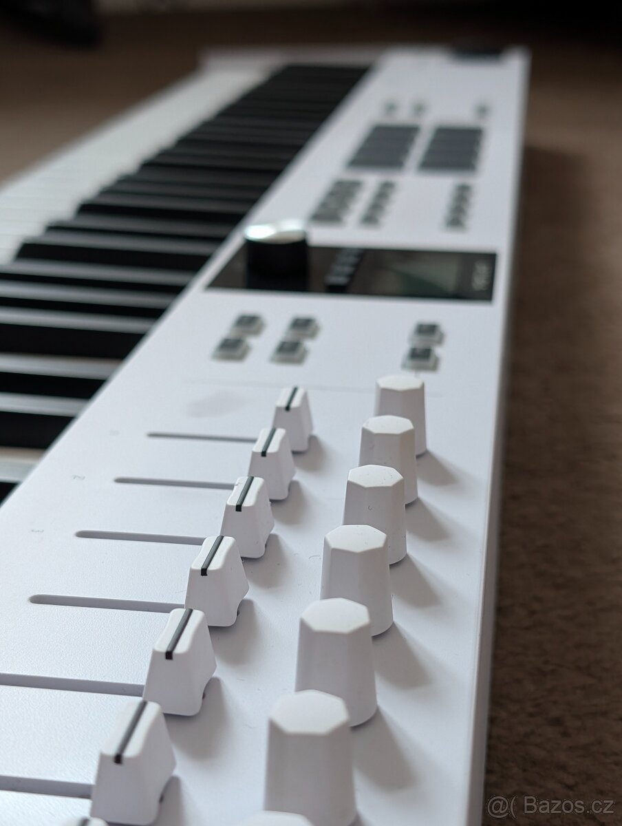 Prodám Arturia KeyLab Essential 88 MK3 - 3