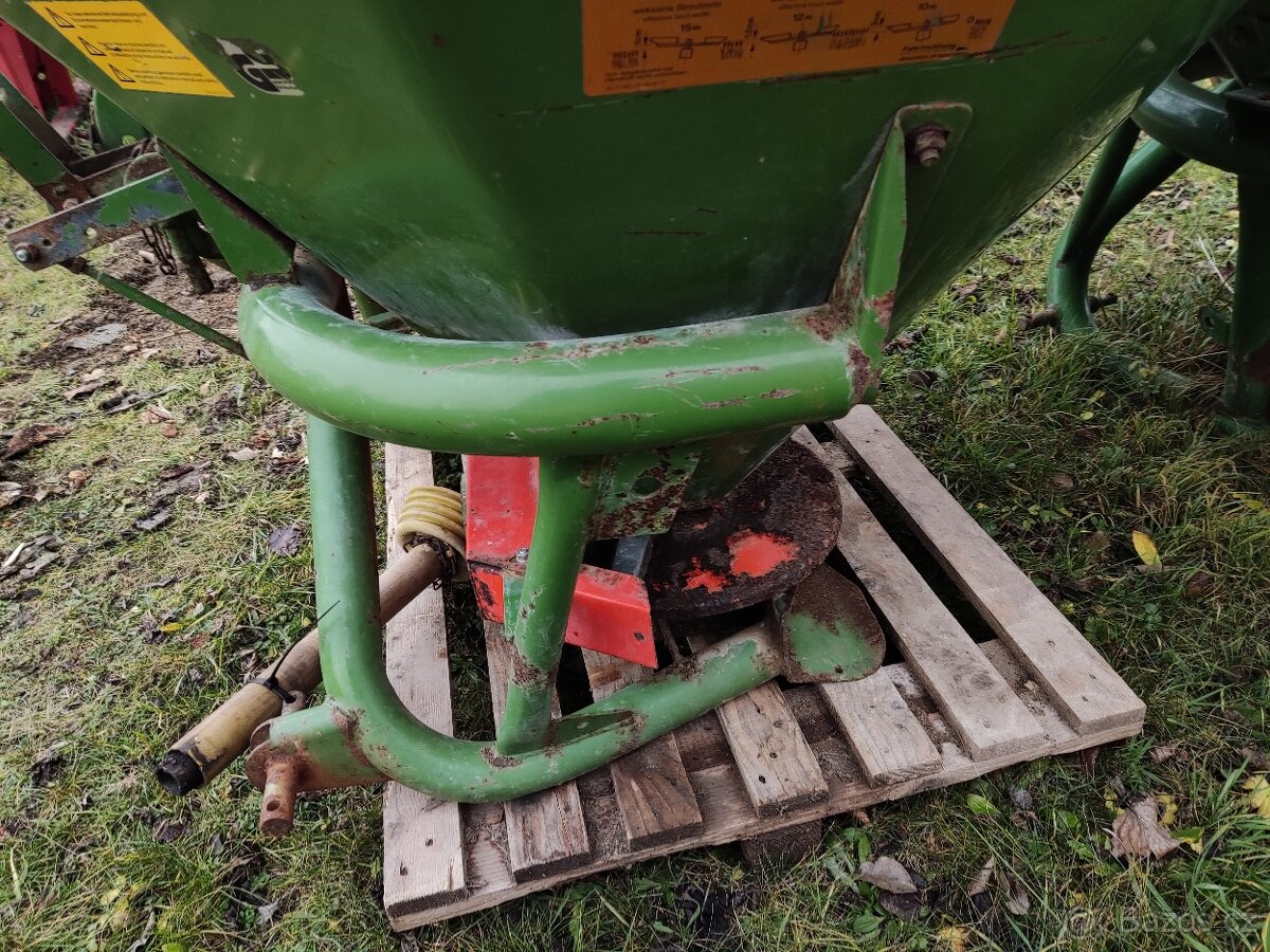 Rozmetadlo průmyslových Hnojiv Amazone - 3