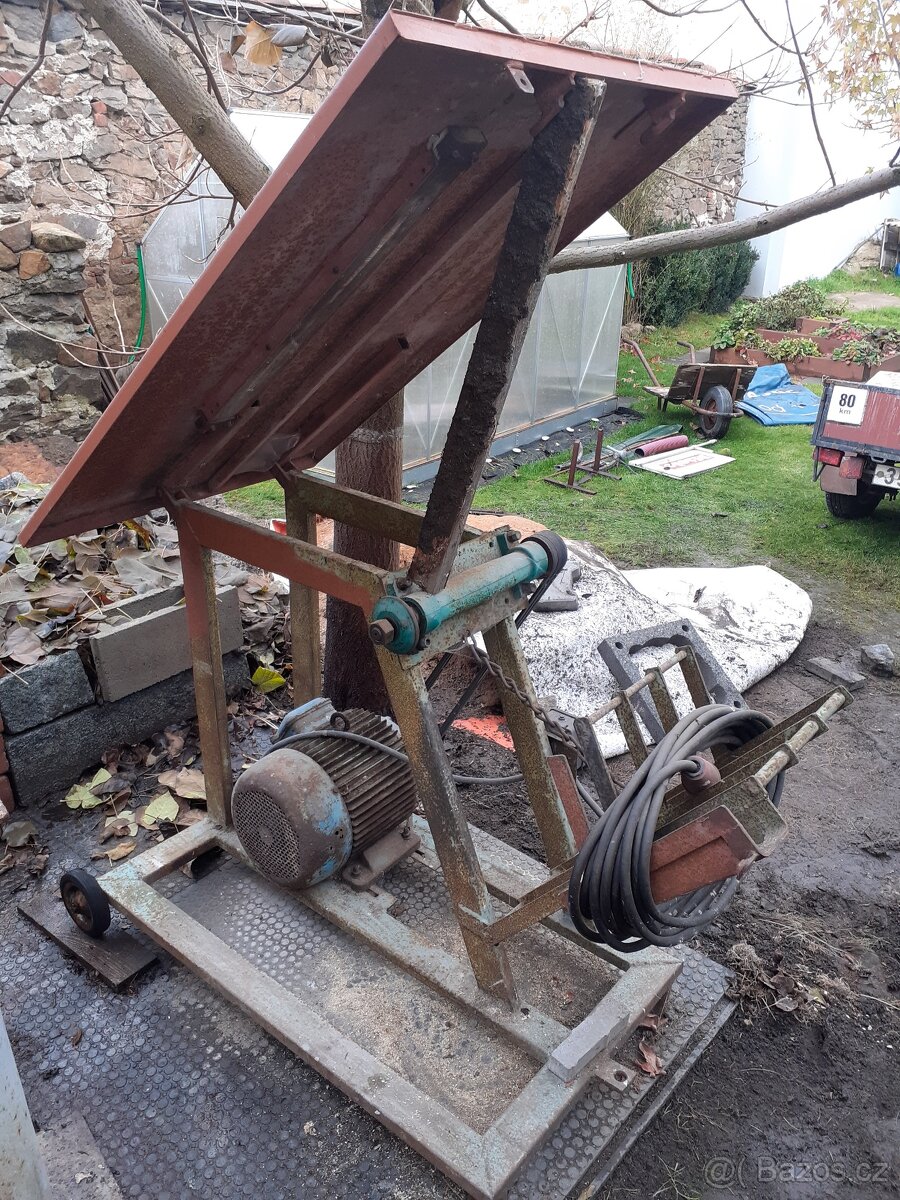 Cirkulárka s kolébkou, 380 V, plně funkční - 3