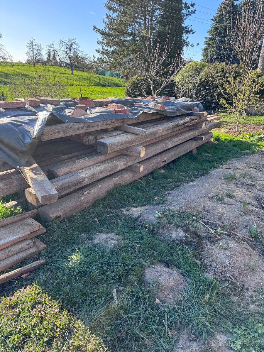Prodám střešní trámy - 3