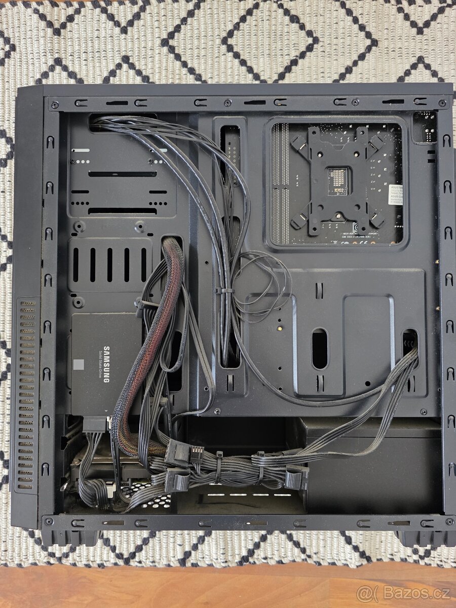 Herní PC, GTX 1070, Intel i5 6600K, 16GB RAM, SSD250, HDD2TB - 3