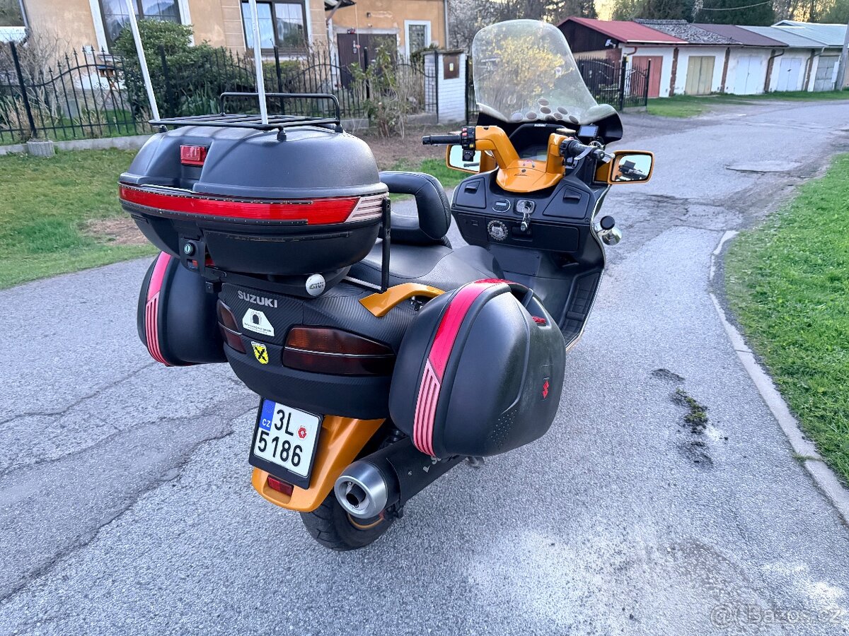 Suzuki burgman 650 - 3