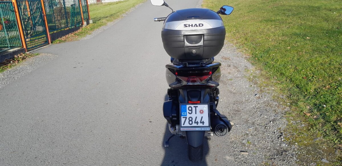 Honda PCX 125 - 1 majitel TOP STAV - 3