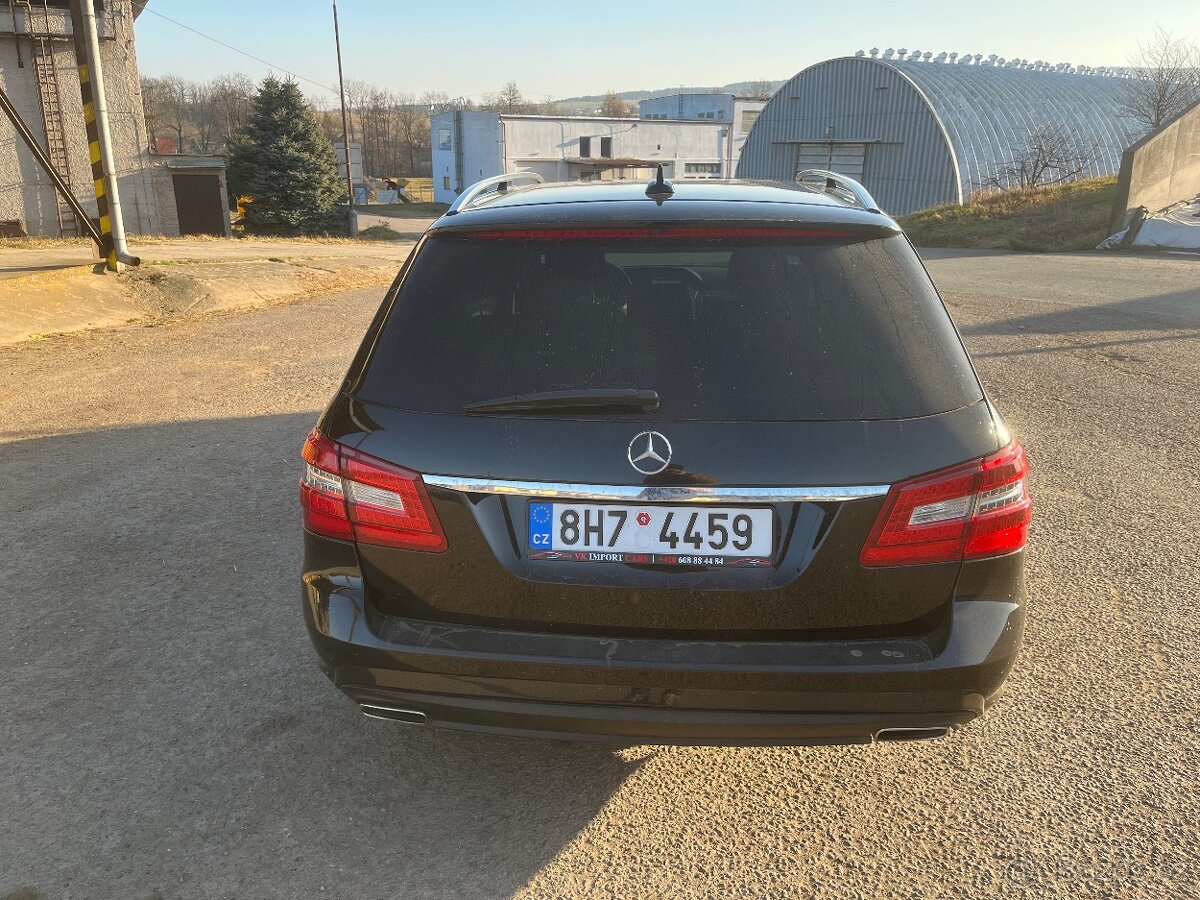 Mercedes-Benz E300 cdi AMG paket - 3