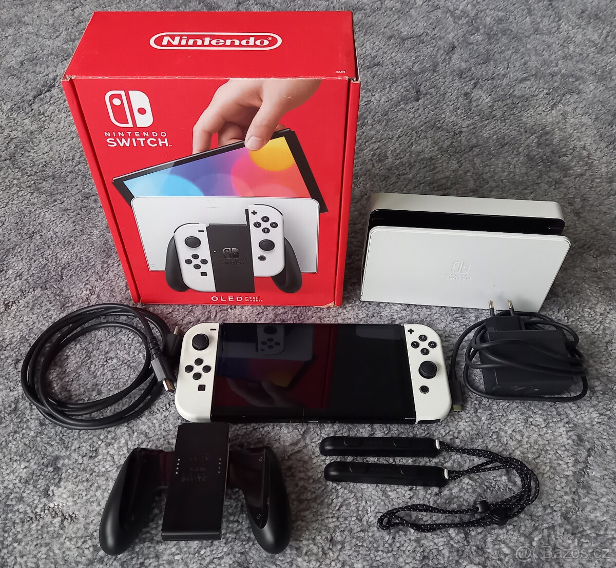 Nintendo Switch OLED White - REZERVACE - 3