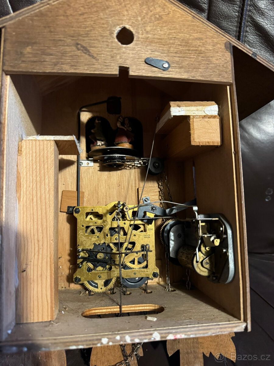 Perfektní starožitné kukačky s hracím strojkem. - 3